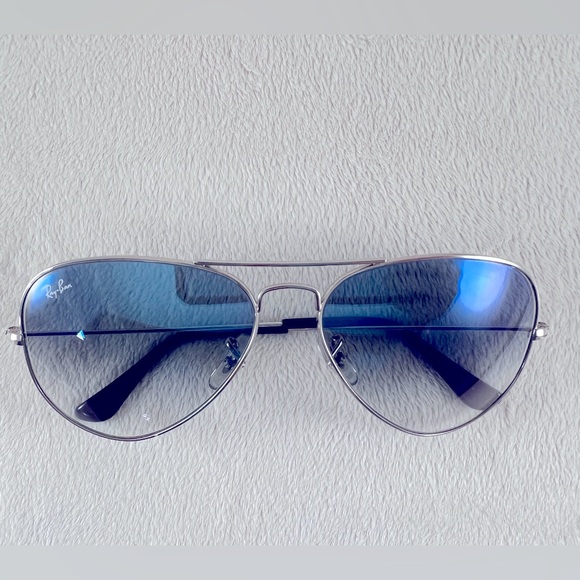 Ray Ban Aviator Gradient Glasses RB3025 16-135-2N Silver Frames - Picture 3 of 7